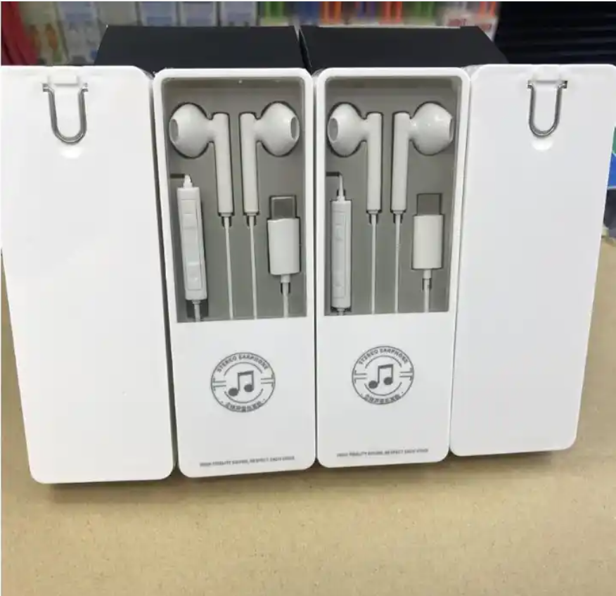 Mic Volume Earphone , USB Type C jack In Ear Headphones
